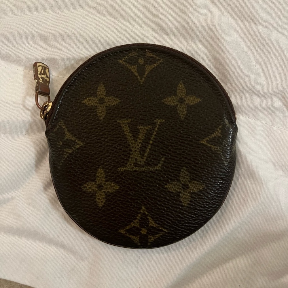 Louis Vuitton Round Coin Purse